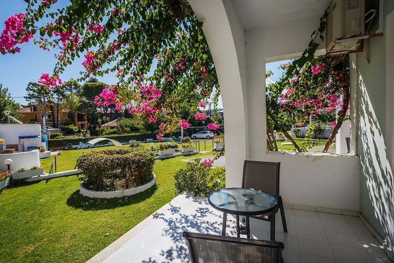 Paradise Hotel Zth Циливи Экстерьер фото